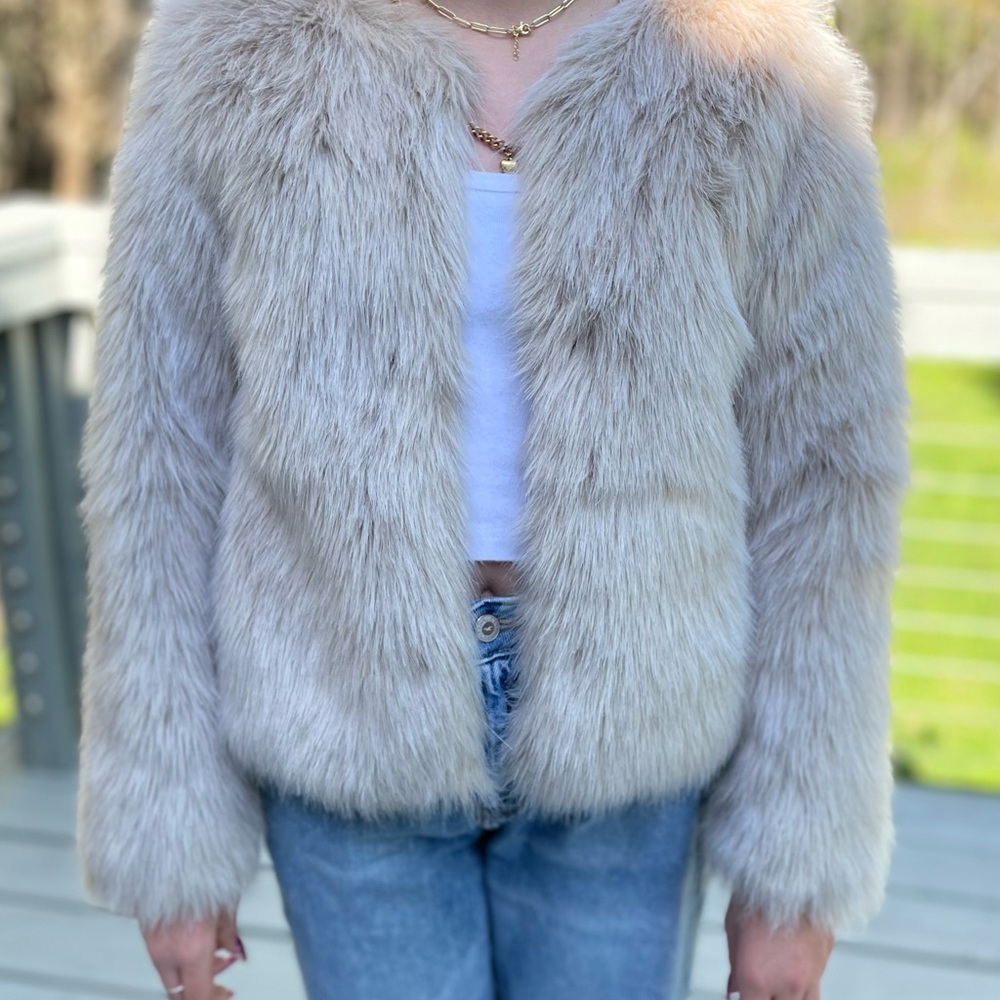 H&M girls faux fur coat